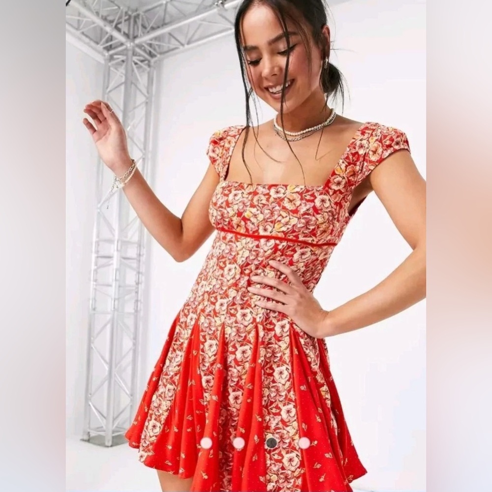 Free People Ponderosa Mini Dress in Strawberry Floral NWOT Medium Flawed*
